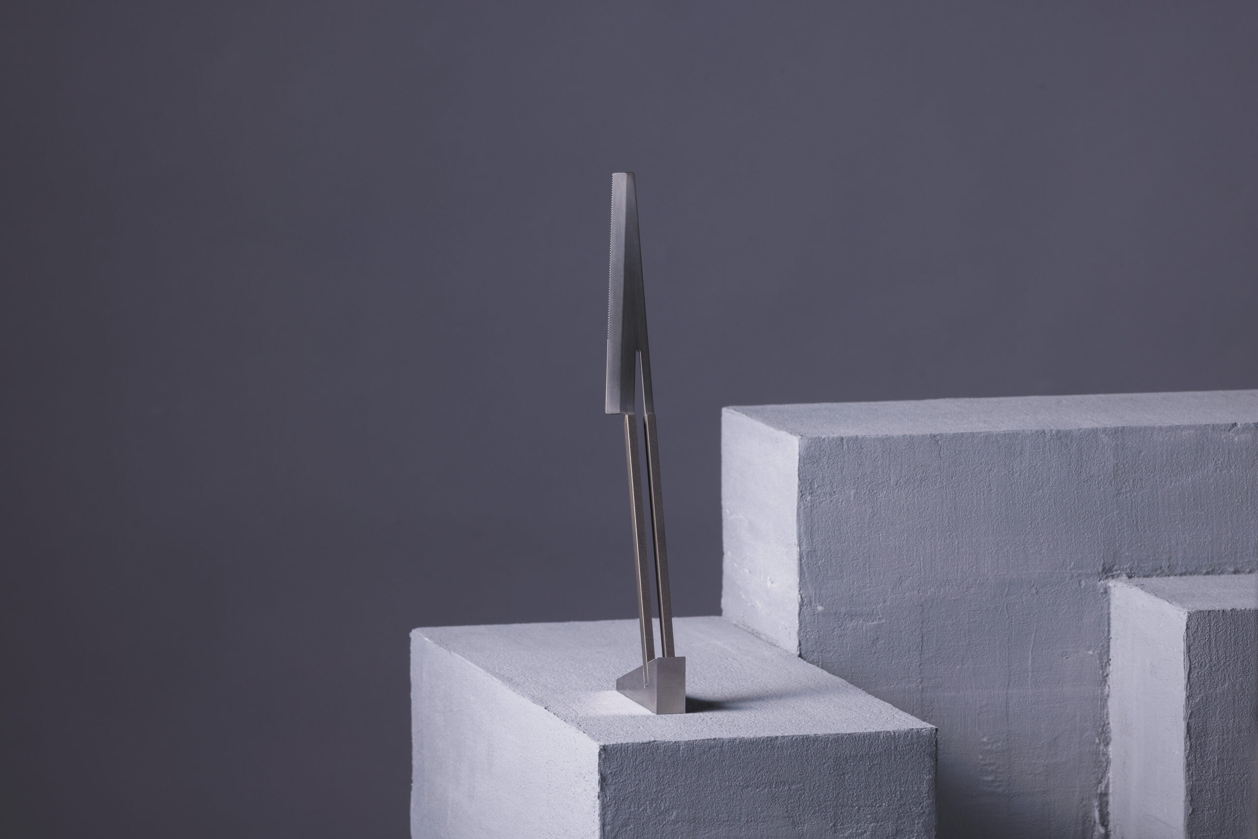 TABLE KNIFE